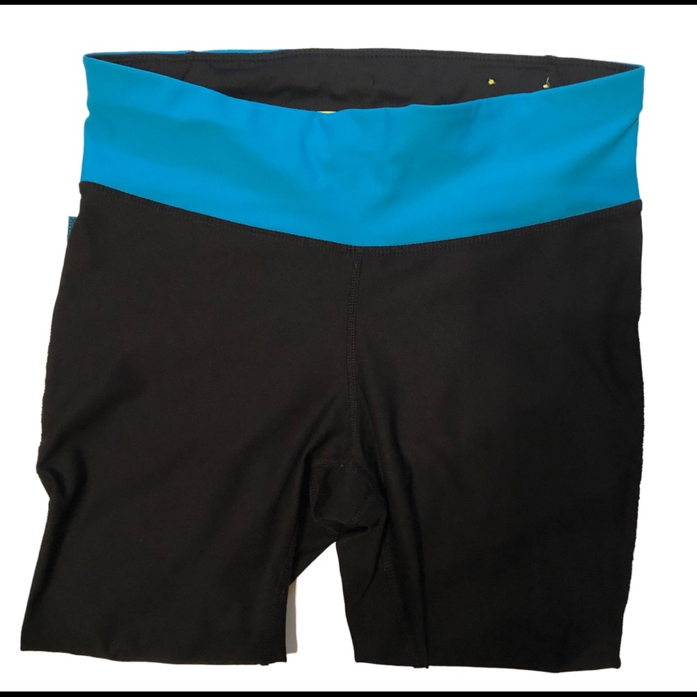 Xersion capri yoga / workout leggings